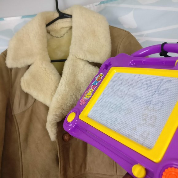 Designed in Canada, Lamb Leather Lined Shearling Coat, Fur Coat,  sz 36/S - Picture 9 of 9